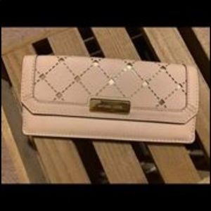 Authentic Michael Kors wallet!